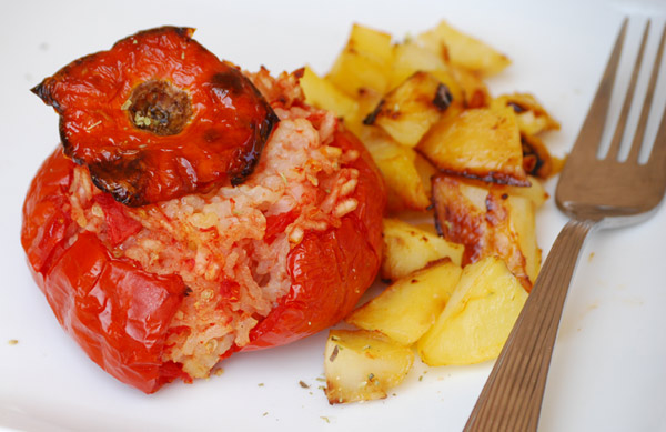 Tomatoes stuffed with rice